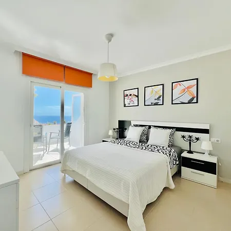 Atlantic View Apartment In Colina Blanca *